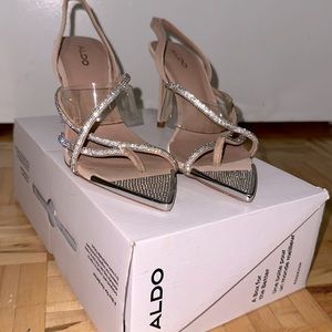 Aldo Heels size 7, beautiful & sparkly